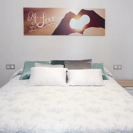 Lovely Apartament Near The Beanch Of トレモリノス