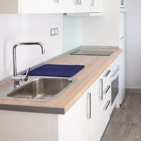 Lovely Apartament Near The Beanch Of アパート トレモリノス